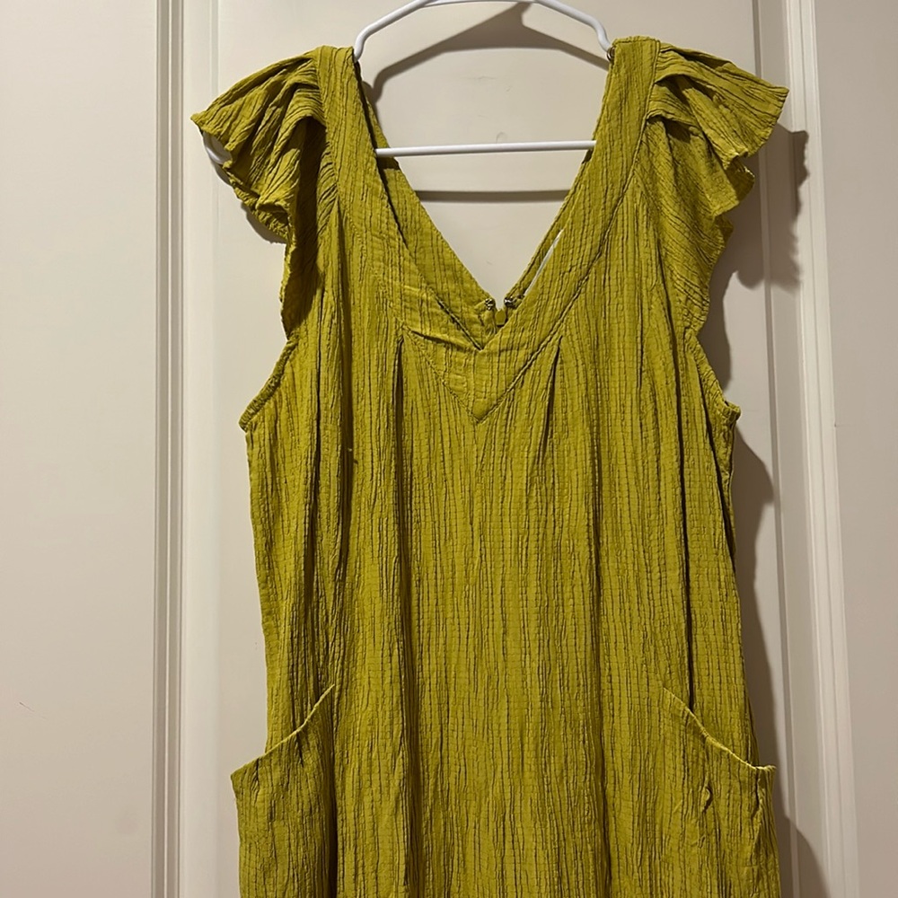 Treasure & Bond womens stretchy crinkle ruffle jumpsuit pockets zip back size M